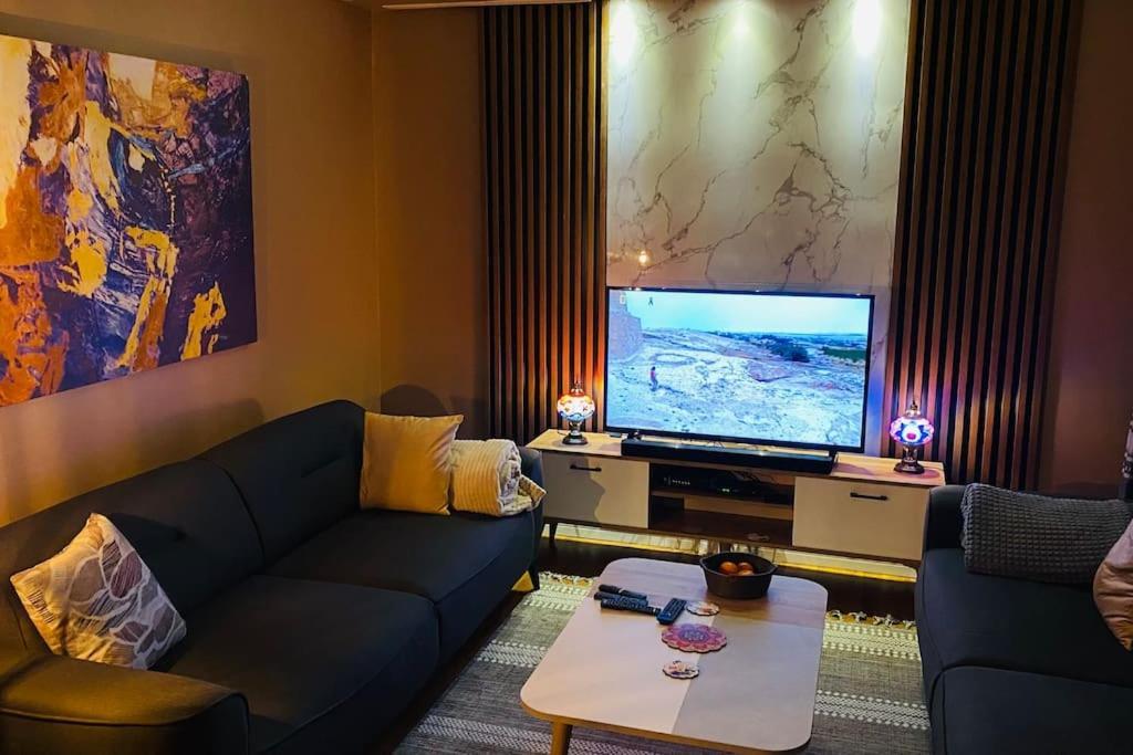 Sisli Osmanbey Taksim Large Terrace, Quietness And Space Appartement Istanboel Buitenkant foto