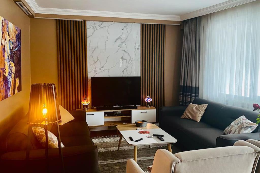 Sisli Osmanbey Taksim Large Terrace, Quietness And Space Appartement Istanboel Buitenkant foto