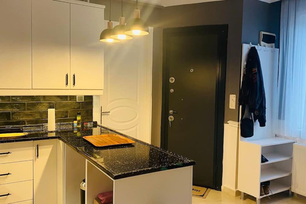 Sisli Osmanbey Taksim Large Terrace, Quietness And Space Appartement Istanboel Buitenkant foto